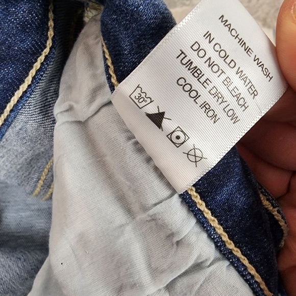 Judy Blue Jeans Boyfriend Fit Distressed Factory Fade Medium Blue Size 5/27 - Picture 15 of 15